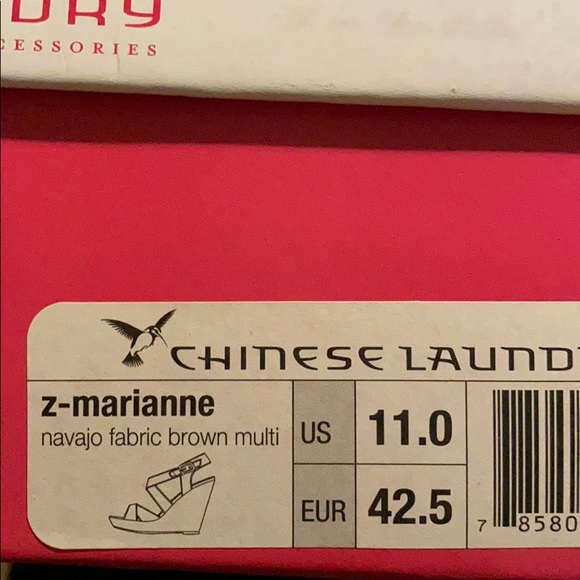 SIZE 11 Chinese Laundry Wedge Heels - Picture 6 of 6